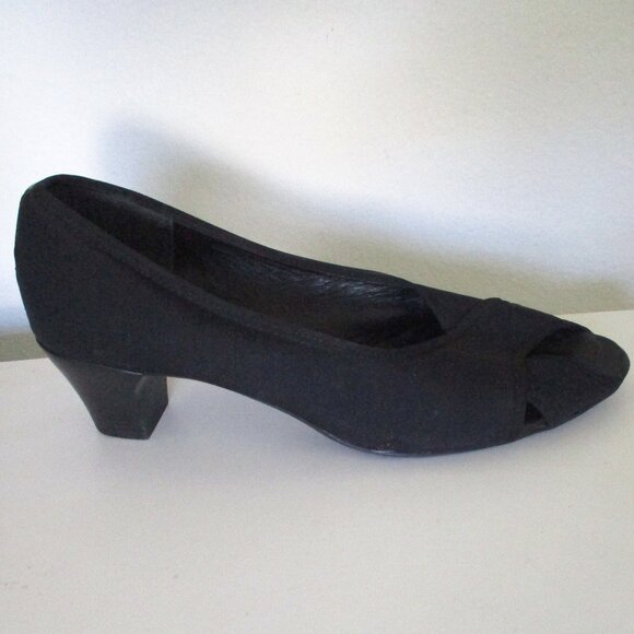 Munro American Womens Black Textile Peep Toe Pump w/ 2"Heel NWOB - Size 11M - Picture 2 of 9